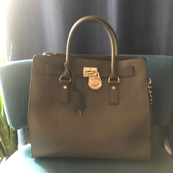 Michael Kors Large Saffiano Hamilton Tote-Olive Green - Picture 5 of 9